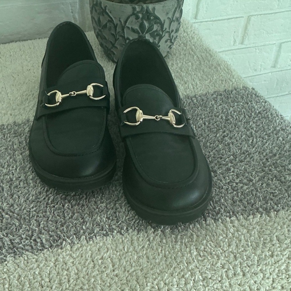 Sincerely Jules Romeo Loafers Womens 6.5M Black Excellent Lug Sole Horsebit
